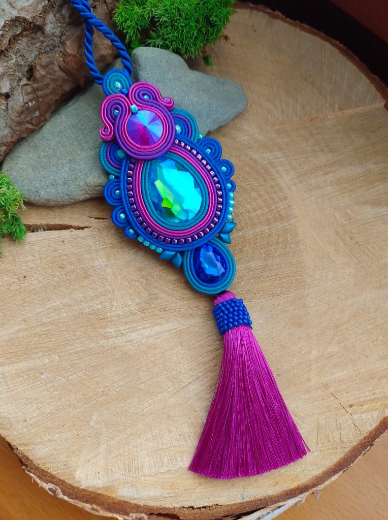 Wisior Turkusowy Kryształ