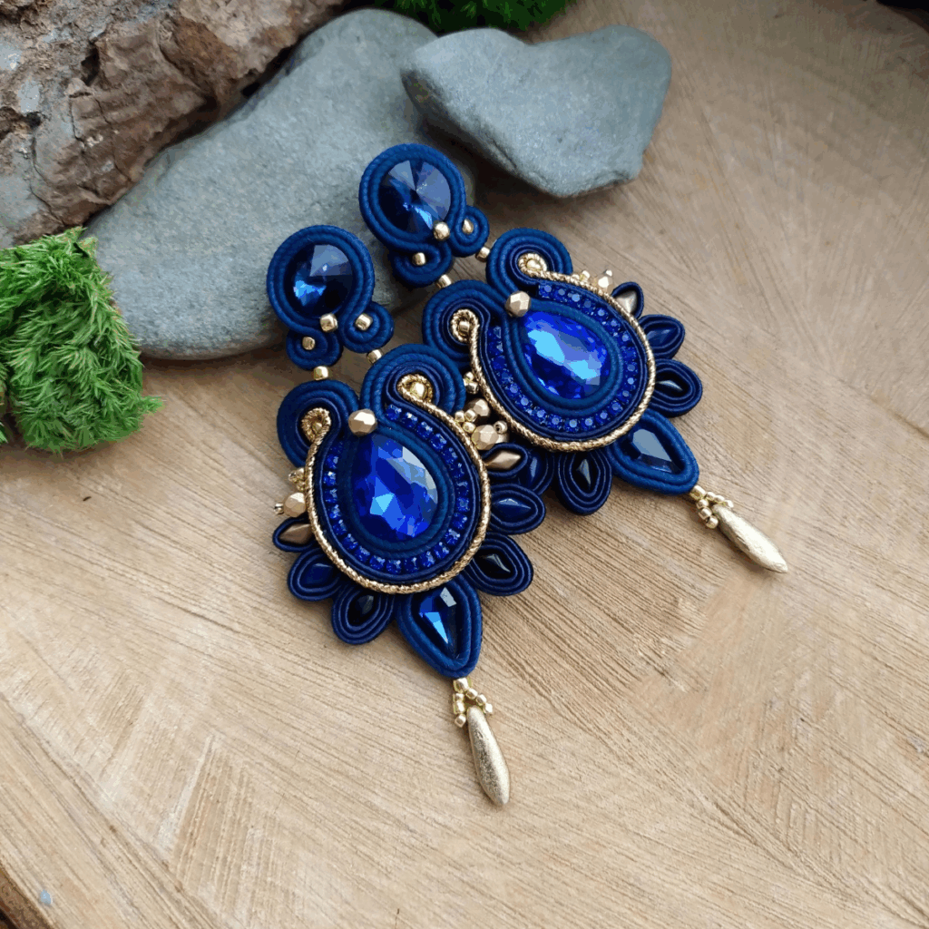 Kolczyki Queen Granatowe